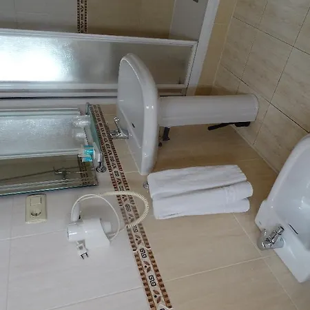 Arenal Guest house 2*