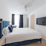 Arenal 招待所 2*