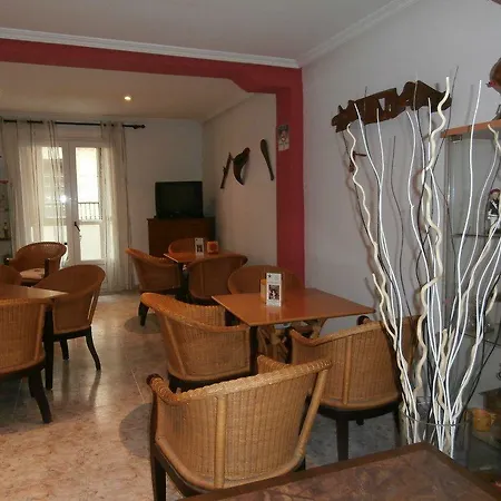 ゲストハウス Arenal 2*