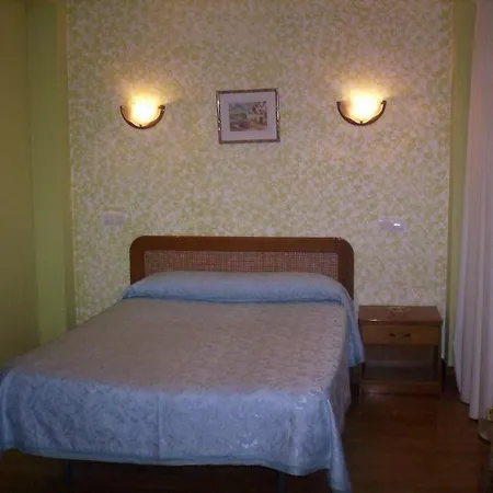 ゲストハウス Arenal